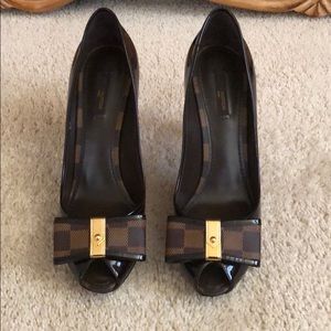 Louis Vuitton Pumps